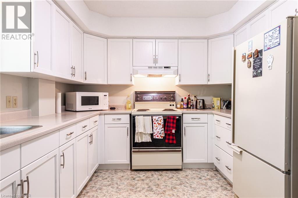 84 Church Street Unit# 4, Stratford, Ontario  N5A 2R2 - Photo 10 - 40592366