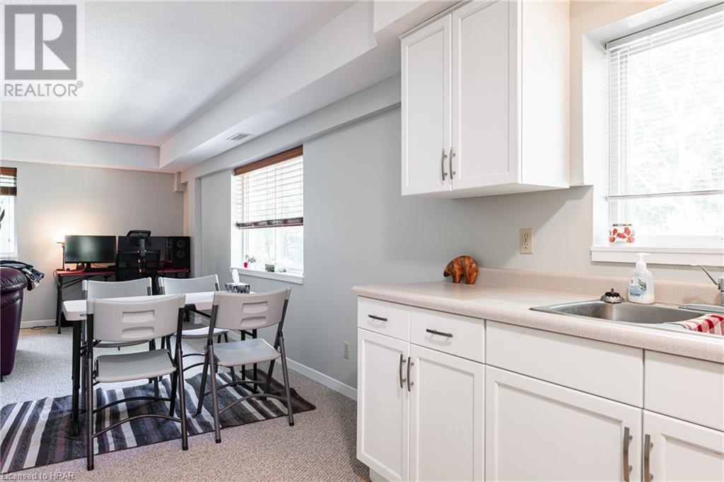 84 Church Street Unit# 4, Stratford, Ontario  N5A 2R2 - Photo 12 - 40592366