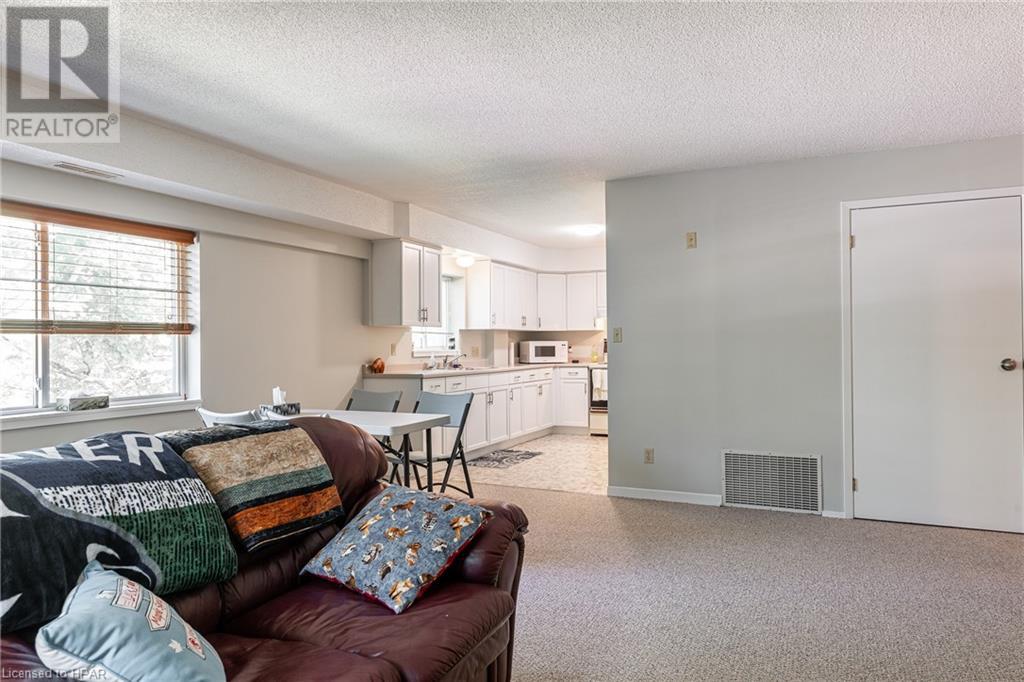 84 Church Street Unit# 4, Stratford, Ontario  N5A 2R2 - Photo 8 - 40592366