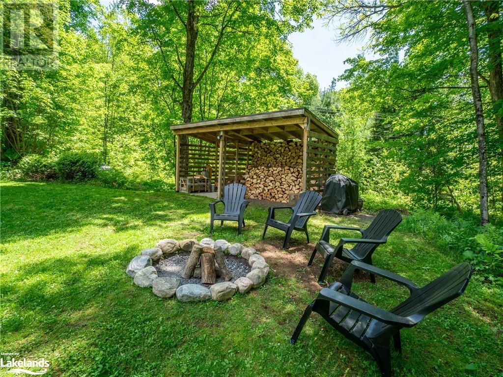 1064 Moore Road, Bracebridge, Ontario  P1L 1X4 - Photo 14 - 40595314