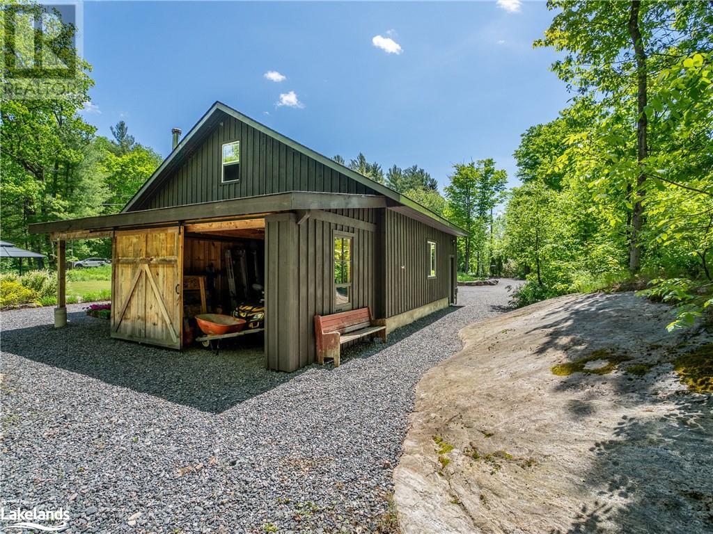 1064 Moore Road, Bracebridge, Ontario  P1L 1X4 - Photo 38 - 40595314