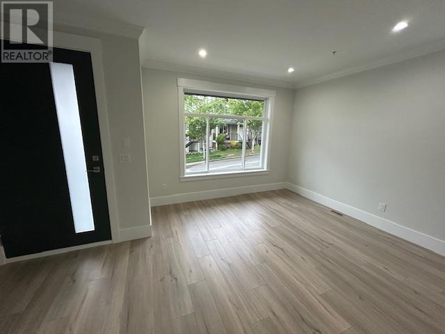 24308 101a Avenue, Maple Ridge, British Columbia  V2W 0A7 - Photo 3 - R2887194