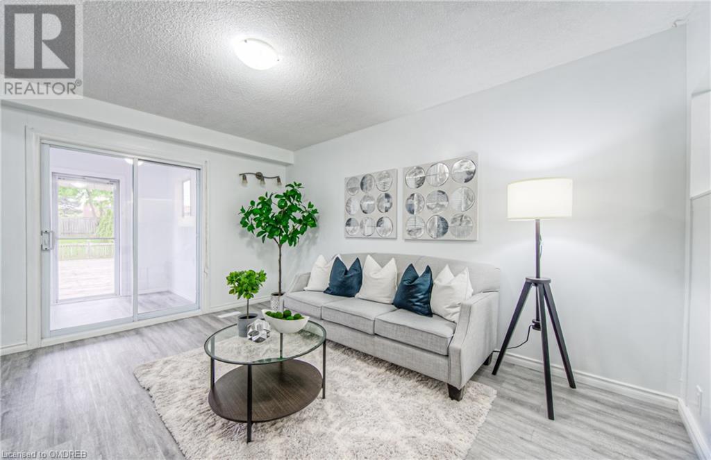 110 Gledhill Crescent, Hamilton, Ontario  L9C 6H4 - Photo 11 - 40585492