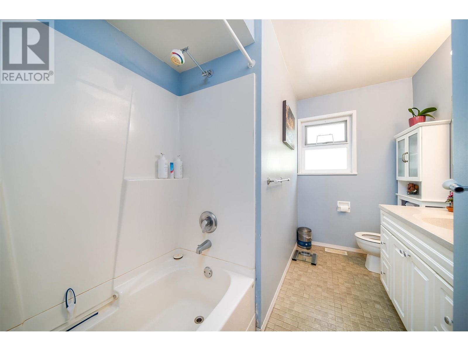 1460 Columbia Avenue, Port Coquitlam, British Columbia  V3C 1C3 - Photo 8 - R2885484