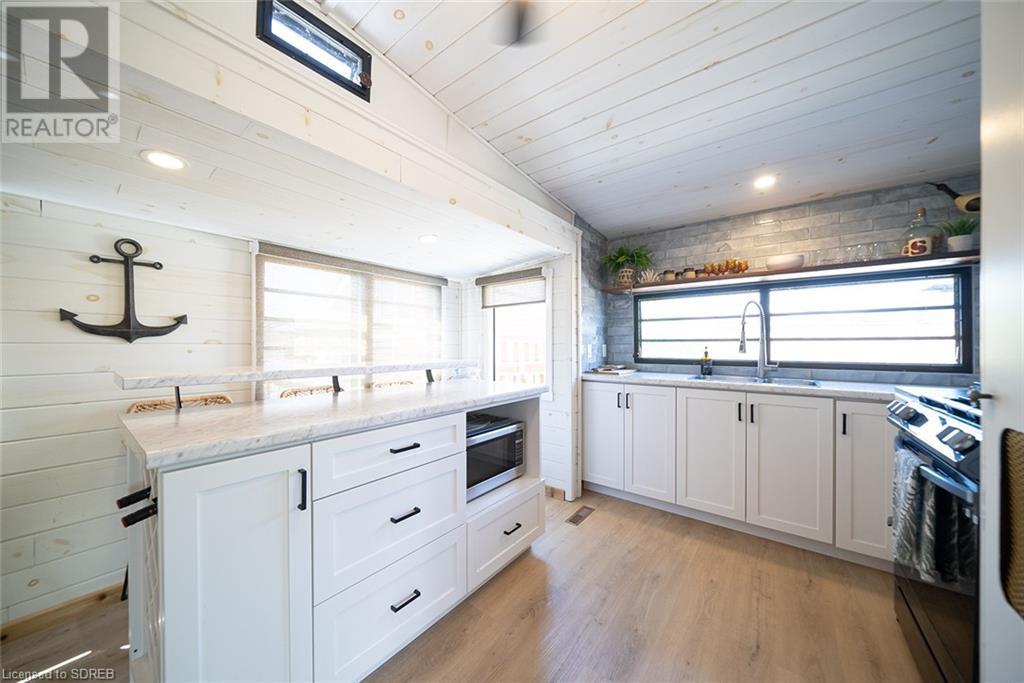 92 Clubhouse Road Unit# 32, Turkey Point, Ontario  N0E 1T0 - Photo 13 - 40595512