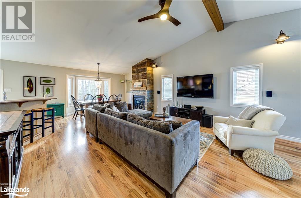 339 Robinson Road, Wasaga Beach, Ontario  L9Z 2Z1 - Photo 8 - 40596229