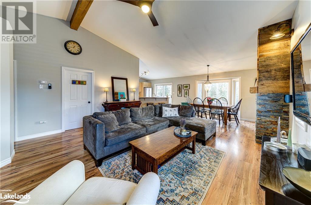 339 Robinson Road, Wasaga Beach, Ontario  L9Z 2Z1 - Photo 9 - 40596229