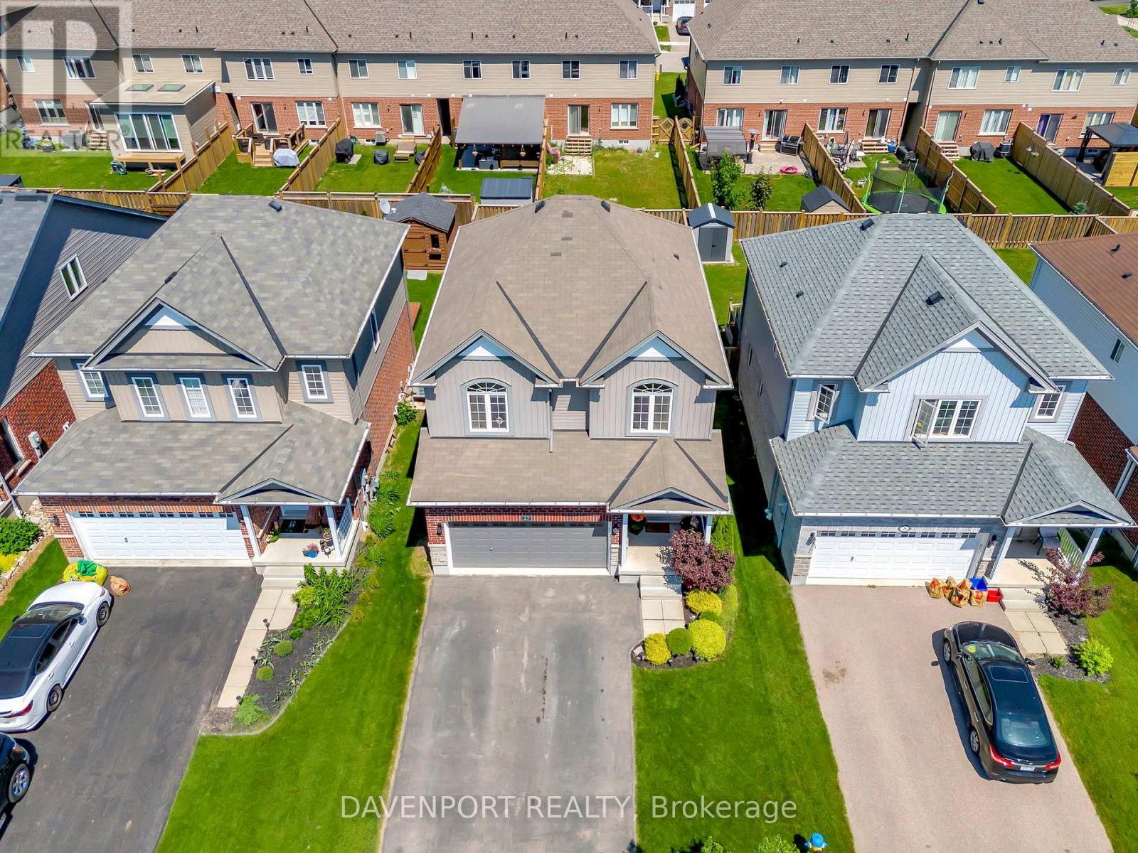 27 PATTERSON DRIVE, north dumfries, Ontario