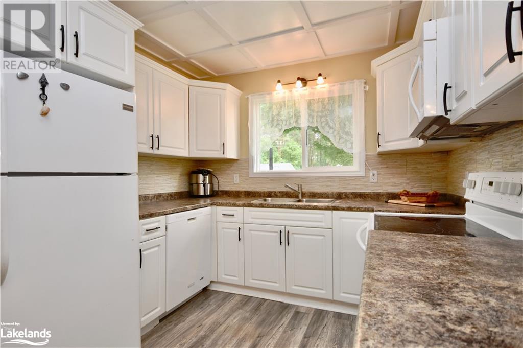 678 Simcoe Avenue, Port Mcnicoll, Ontario  L0K 1R0 - Photo 6 - 40596125