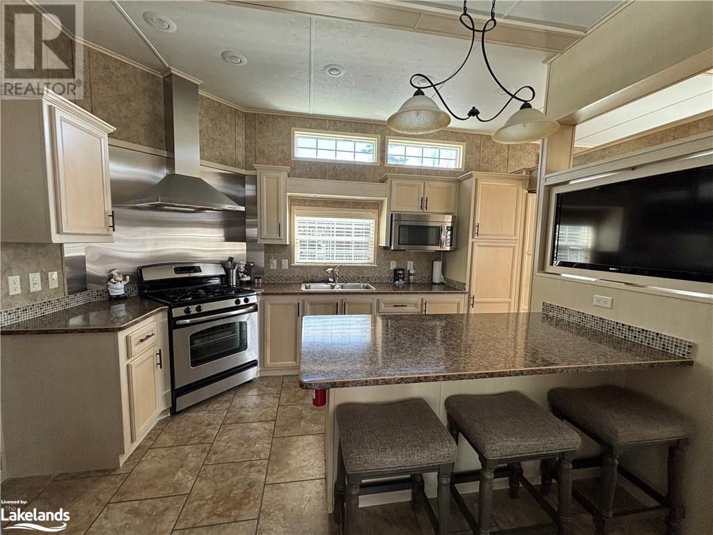 111 Madawaska Trail, Wasaga Beach, Ontario  L9Z 1Z7 - Photo 17 - 40562026