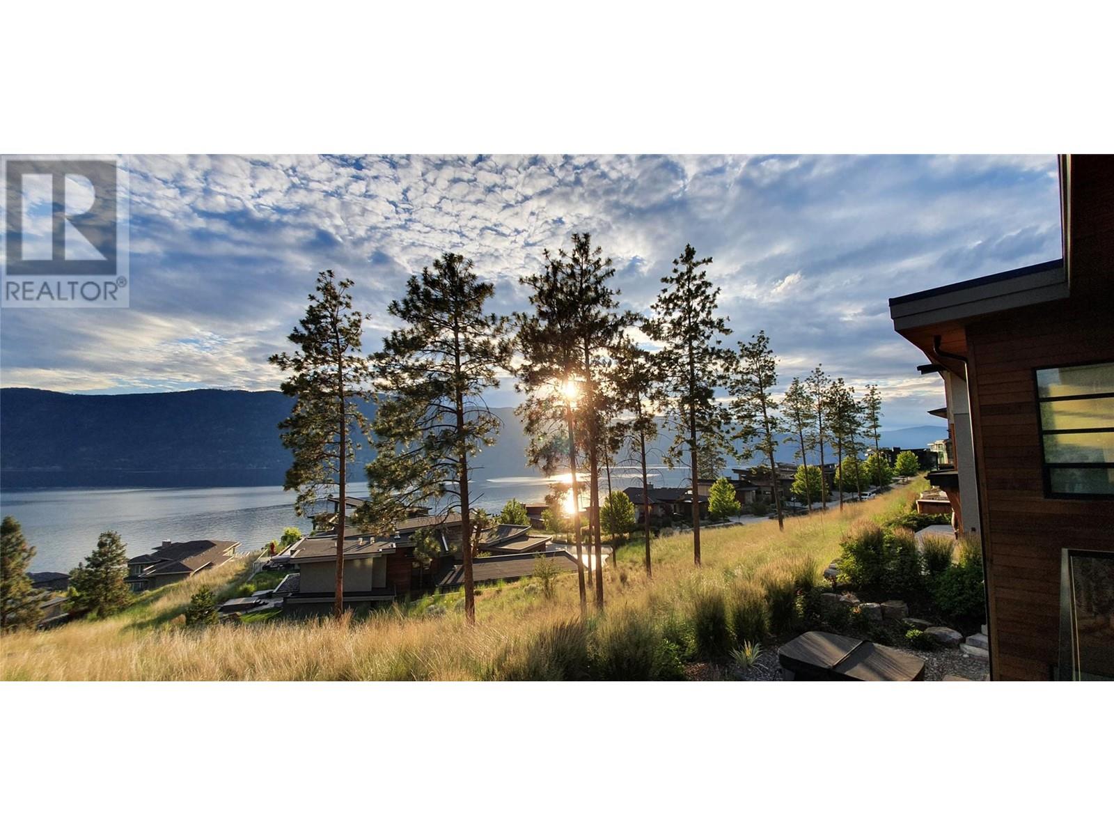 1690 Travertine Drive, Lake Country, British Columbia  V4V 2T4 - Photo 3 - 10314292