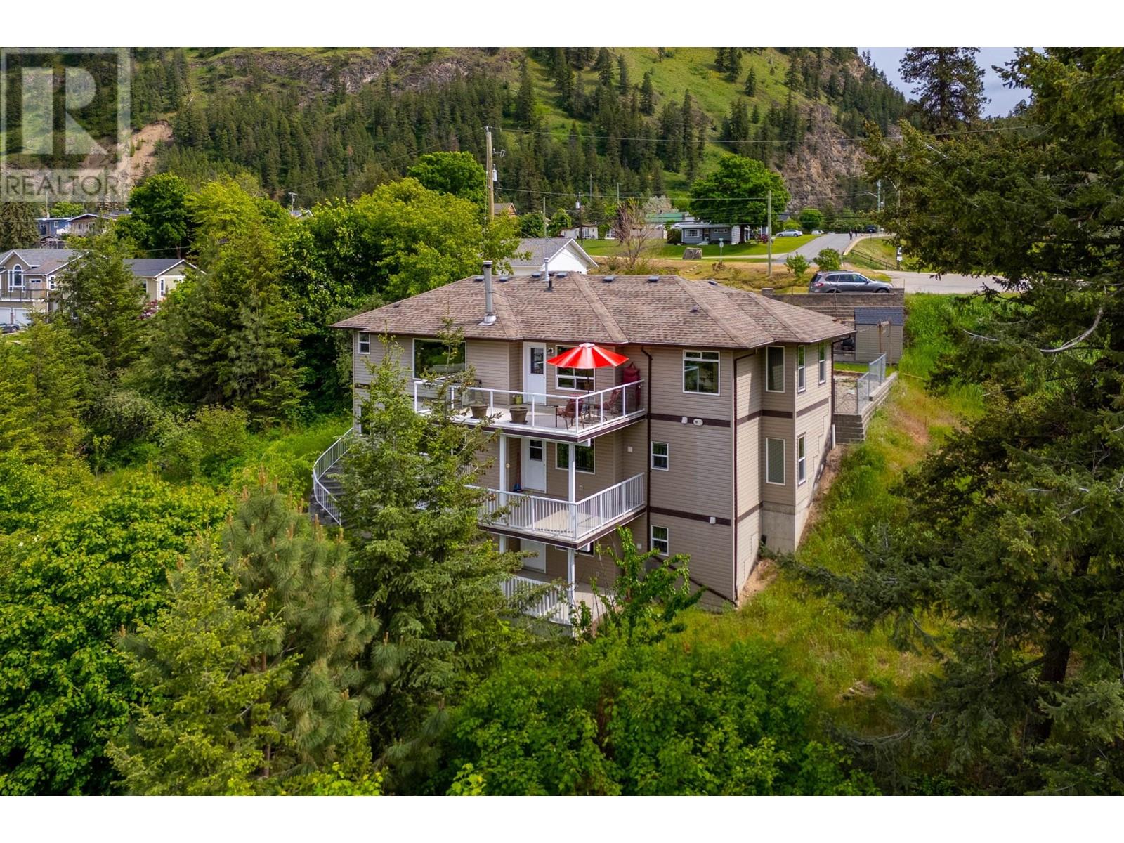 1170 Montgomery Place, Chase, British Columbia  V0E 1M1 - Photo 2 - 178844