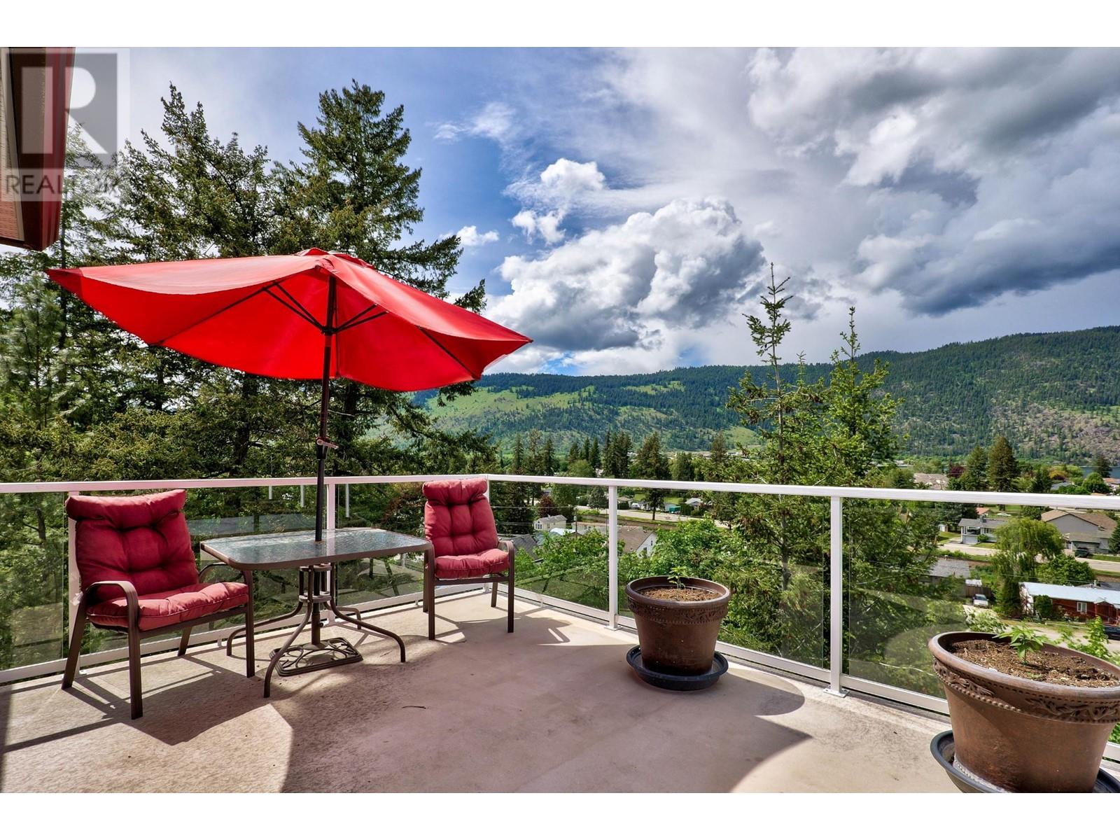 1170 Montgomery Place, Chase, British Columbia  V0E 1M1 - Photo 3 - 178844
