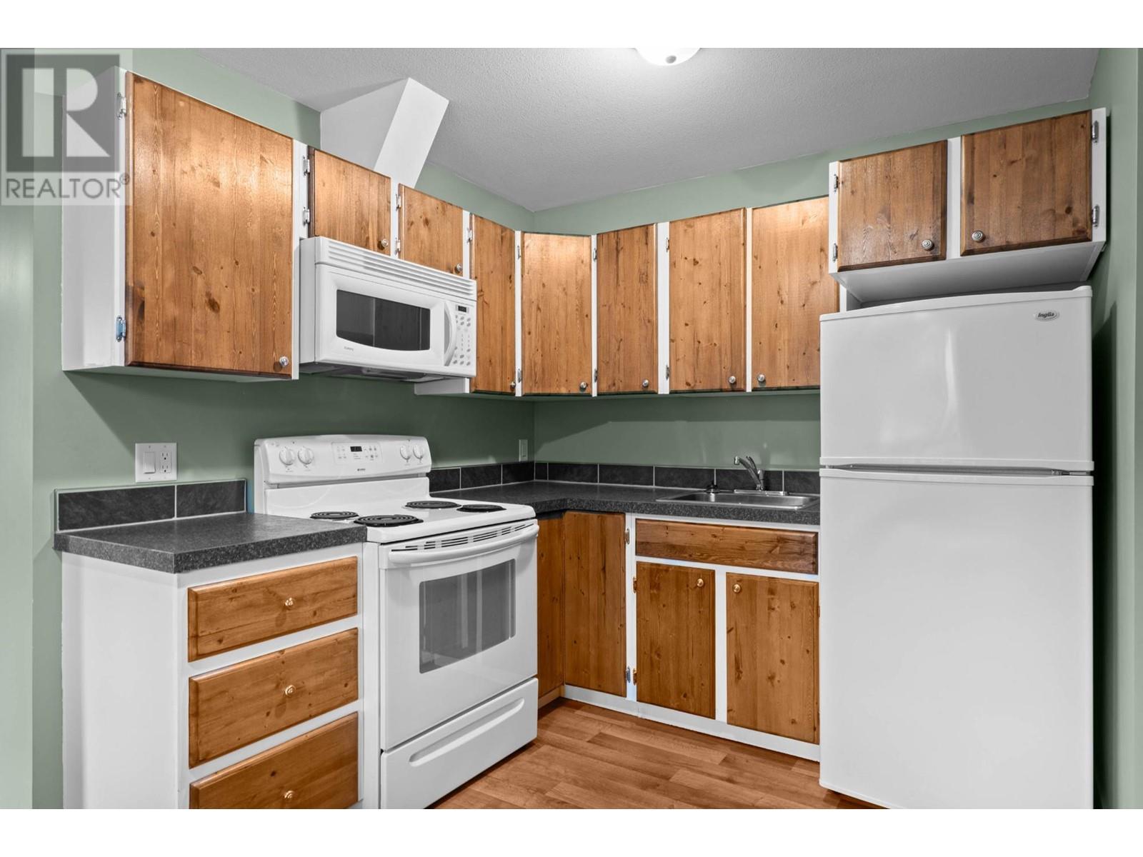 1170 Montgomery Place, Chase, British Columbia  V0E 1M1 - Photo 34 - 178844