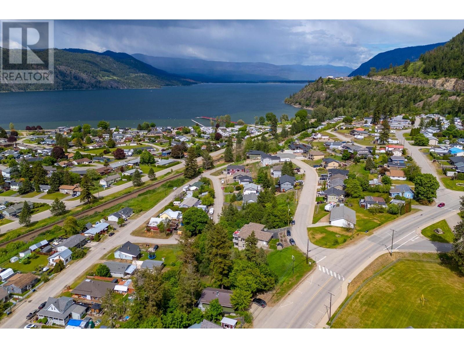 1170 Montgomery Place, Chase, British Columbia  V0E 1M1 - Photo 44 - 178844