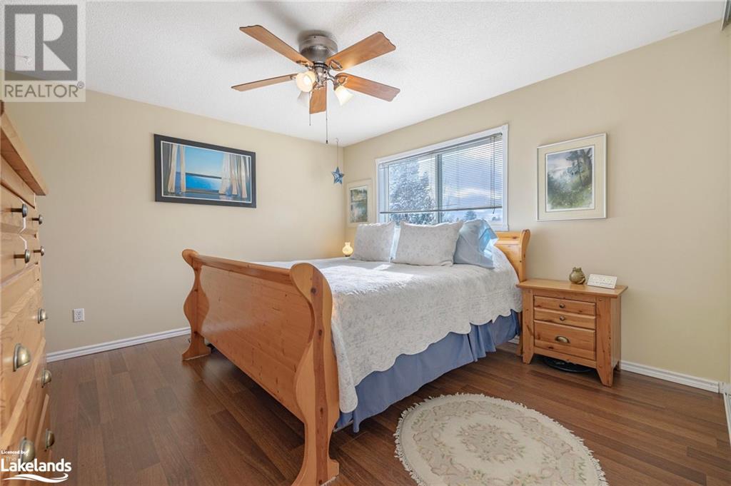 166 58th Street S, Wasaga Beach, Ontario  L9Z 1N9 - Photo 16 - 40596827