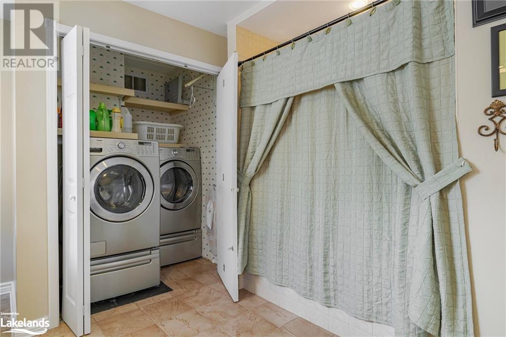 166 58th Street S, Wasaga Beach, Ontario  L9Z 1N9 - Photo 19 - 40596827