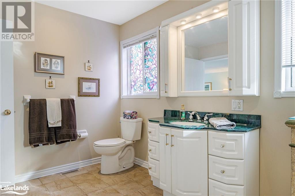 166 58th Street S, Wasaga Beach, Ontario  L9Z 1N9 - Photo 20 - 40596827