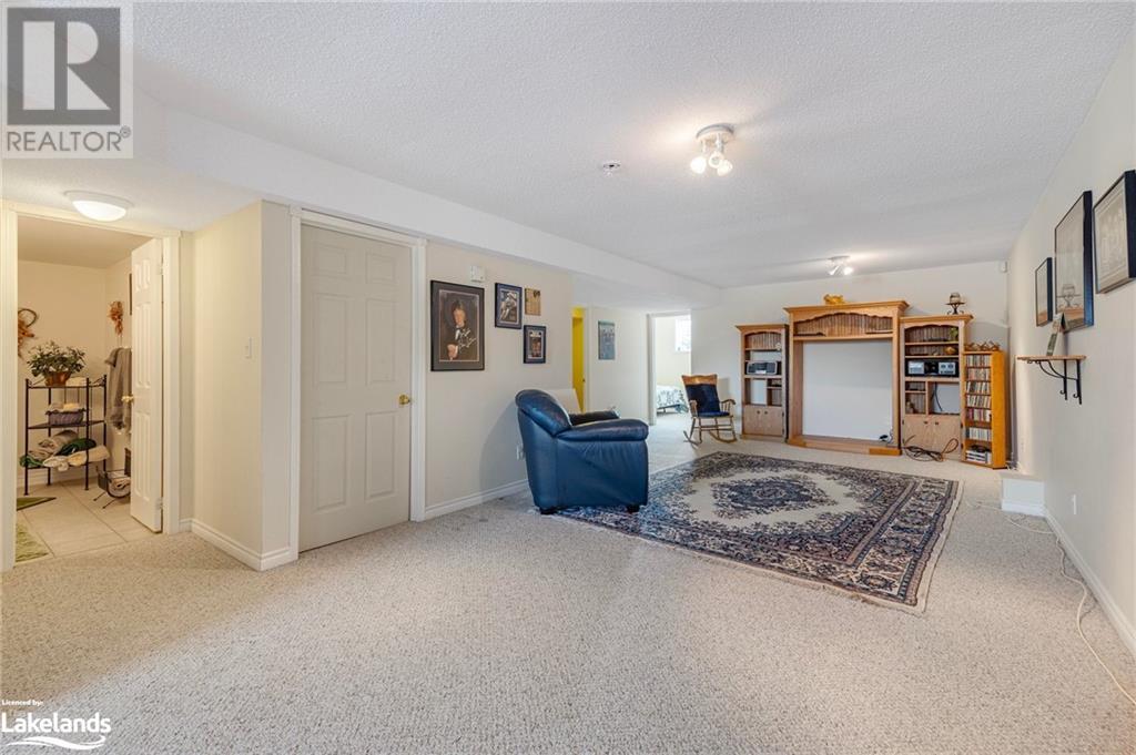 166 58th Street S, Wasaga Beach, Ontario  L9Z 1N9 - Photo 25 - 40596827