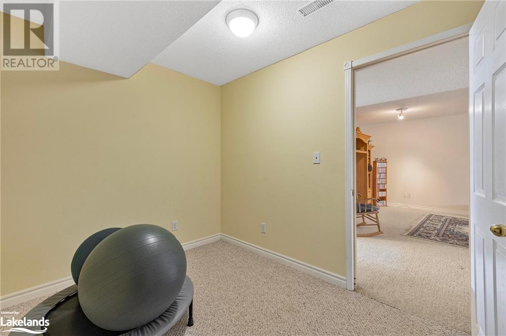 166 58th Street S, Wasaga Beach, Ontario  L9Z 1N9 - Photo 31 - 40596827