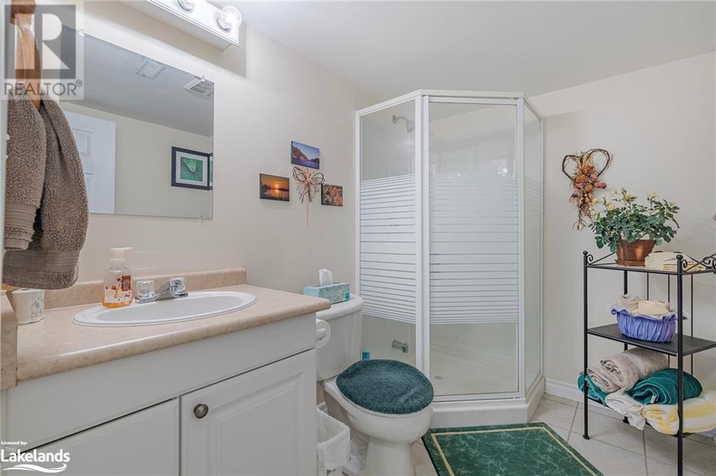 166 58th Street S, Wasaga Beach, Ontario  L9Z 1N9 - Photo 32 - 40596827