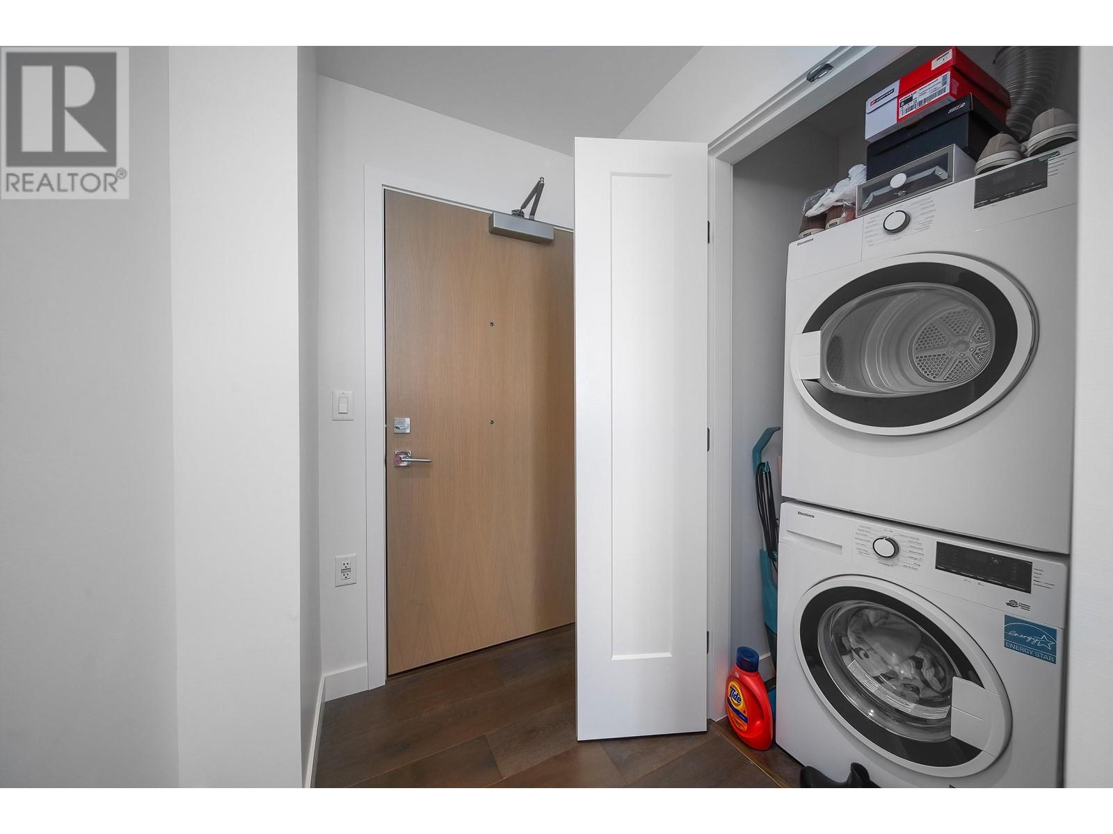 Listing Picture 12 of 33 : 3405 6699 DUNBLANE AVENUE, Burnaby / 本拿比 - 魯藝地產 Yvonne Lu Group - MLS Medallion Club Member