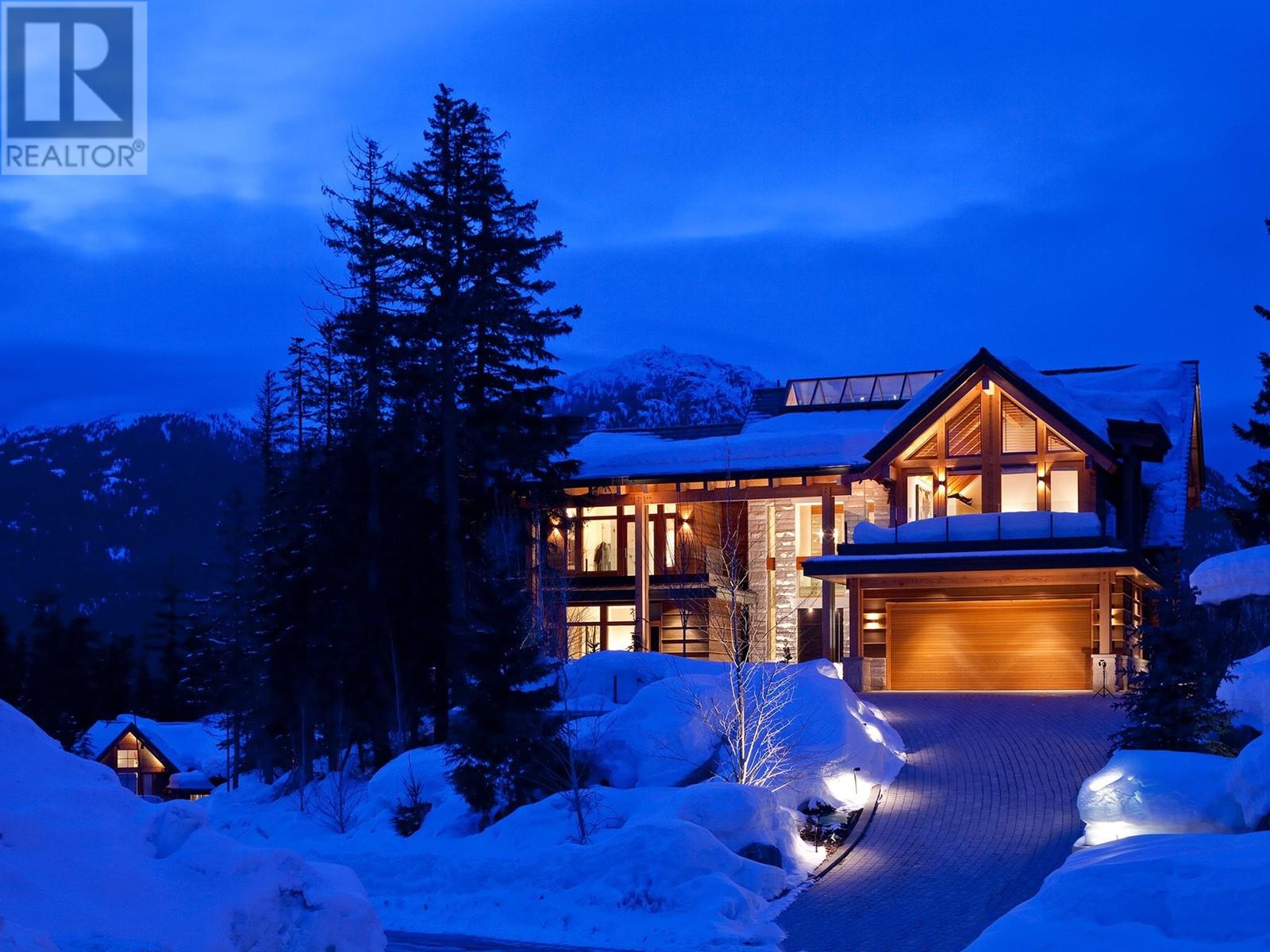 2947 High Point Drive, Whistler, British Columbia  V8E 0L6 - Photo 1 - R2806358