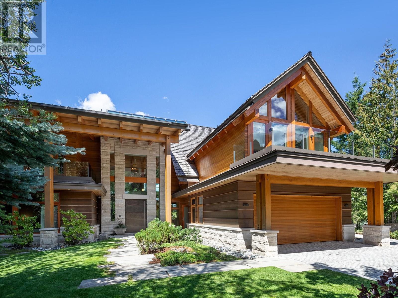 2947 High Point Drive, Whistler, British Columbia  V8E 0L6 - Photo 3 - R2806358