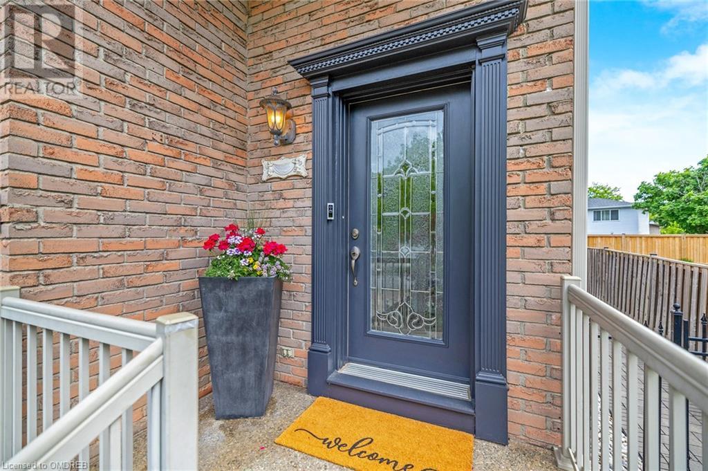 839 Merritt Drive, Milton, Ontario  L9T 4J9 - Photo 6 - 40595906