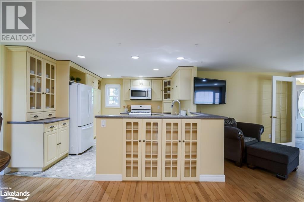 180 Kingswood Drive, Gravenhurst, Ontario  P1P 1L6 - Photo 8 - 40595267