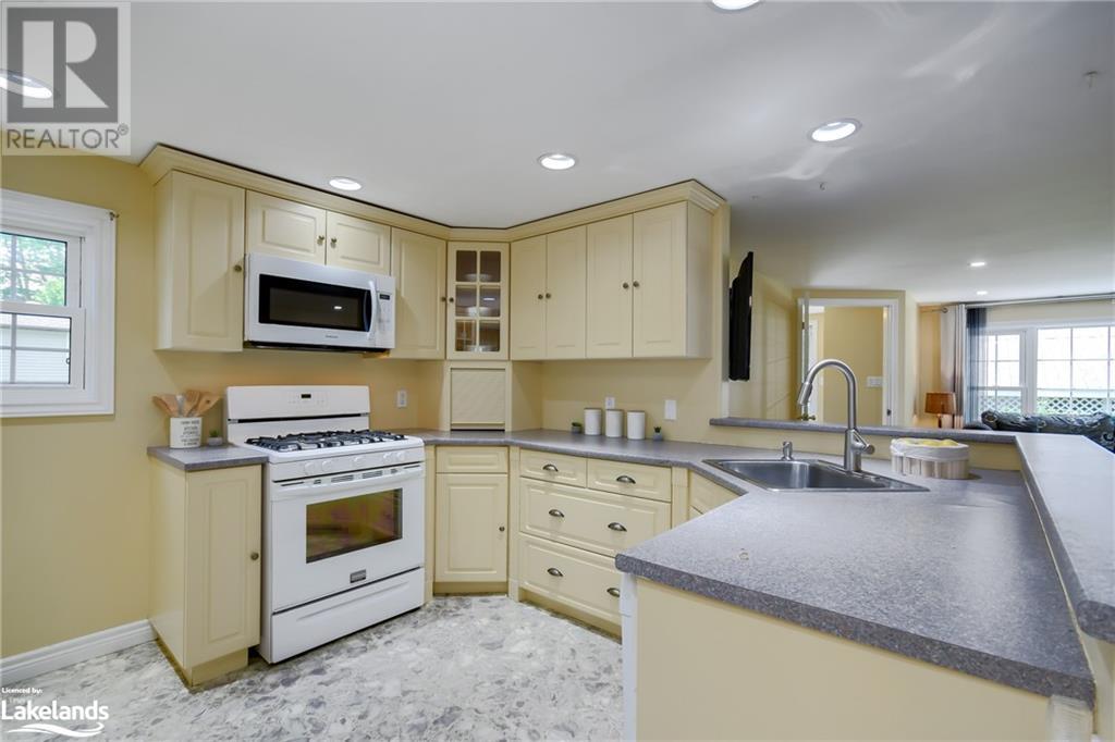 180 Kingswood Drive, Gravenhurst, Ontario  P1P 1L6 - Photo 9 - 40595267