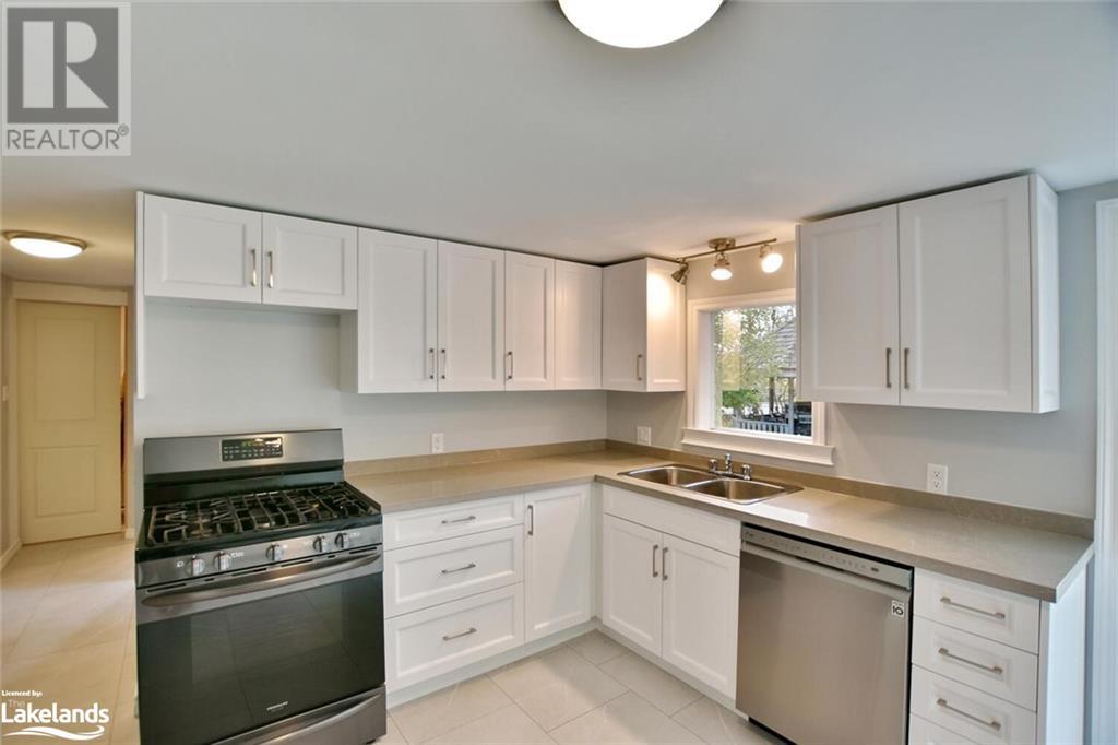25 Ayling Reid Court, Wasaga Beach, Ontario  L9Z 2G5 - Photo 6 - 40570738