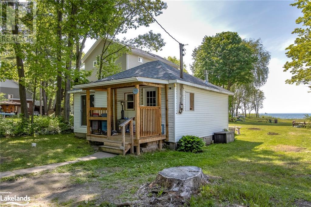 70 Wahnekewening Drive, Tiny, Ontario  L0L 2J0 - Photo 3 - 40592443