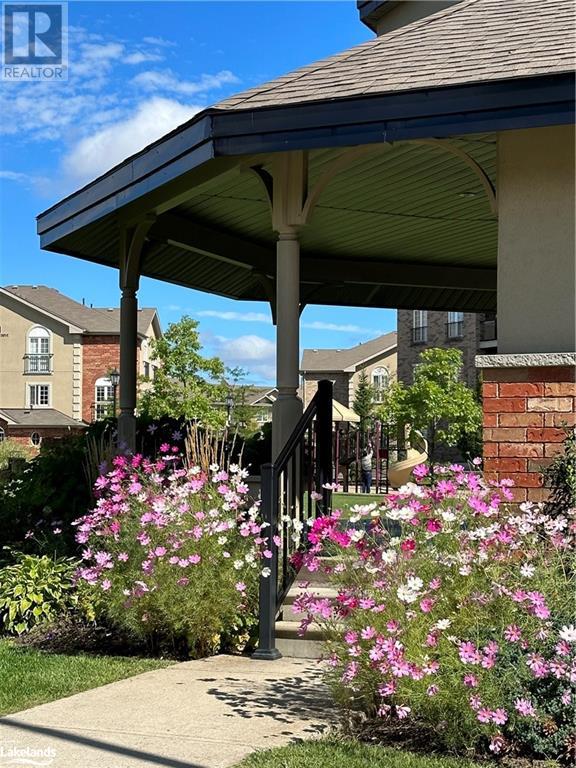 45 Ferndale Drive S Unit# 104, Barrie, Ontario  L4N 5W7 - Photo 18 - 40596325