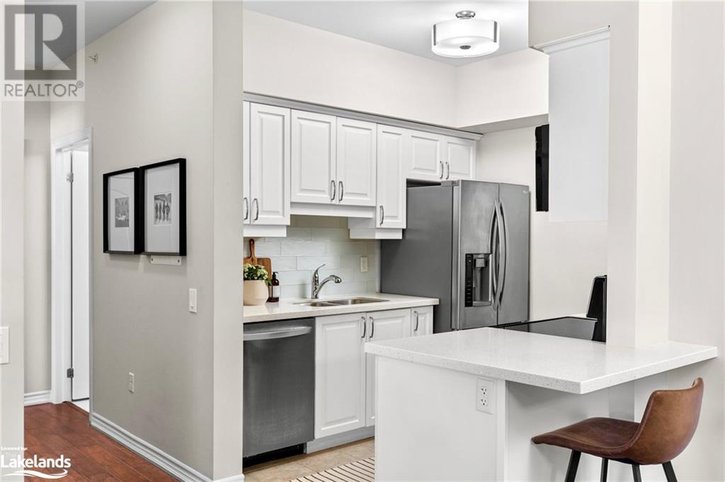 45 Ferndale Drive S Unit# 104, Barrie, Ontario  L4N 5W7 - Photo 5 - 40596325