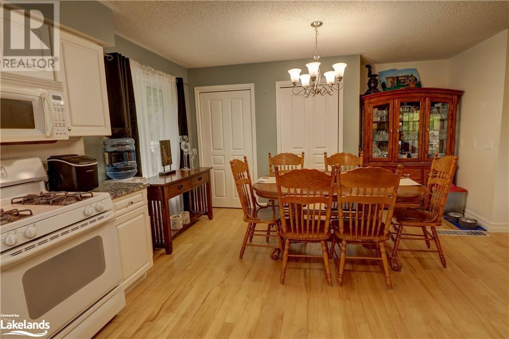 186 Lakewood Park Road, Huntsville, Ontario  P1H 1Y7 - Photo 11 - 40596233