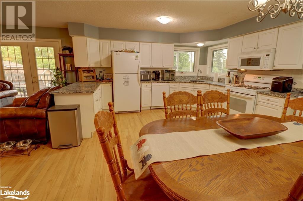 186 Lakewood Park Road, Huntsville, Ontario  P1H 1Y7 - Photo 14 - 40596233