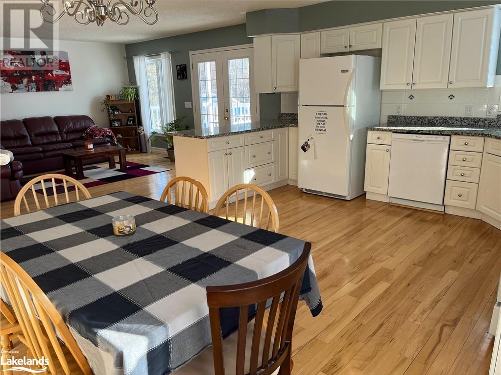 186 Lakewood Park Road, Huntsville, Ontario  P1H 1Y7 - Photo 8 - 40596233