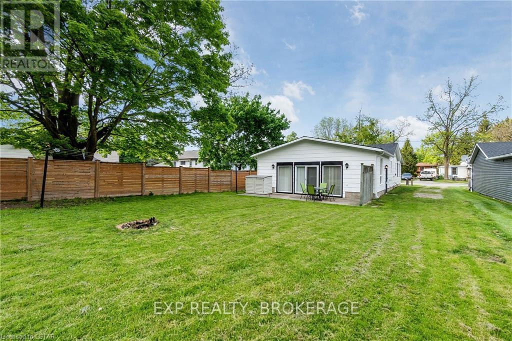 181 Emily St, North Middlesex, Ontario  N0M 2K0 - Photo 48 - X8381352