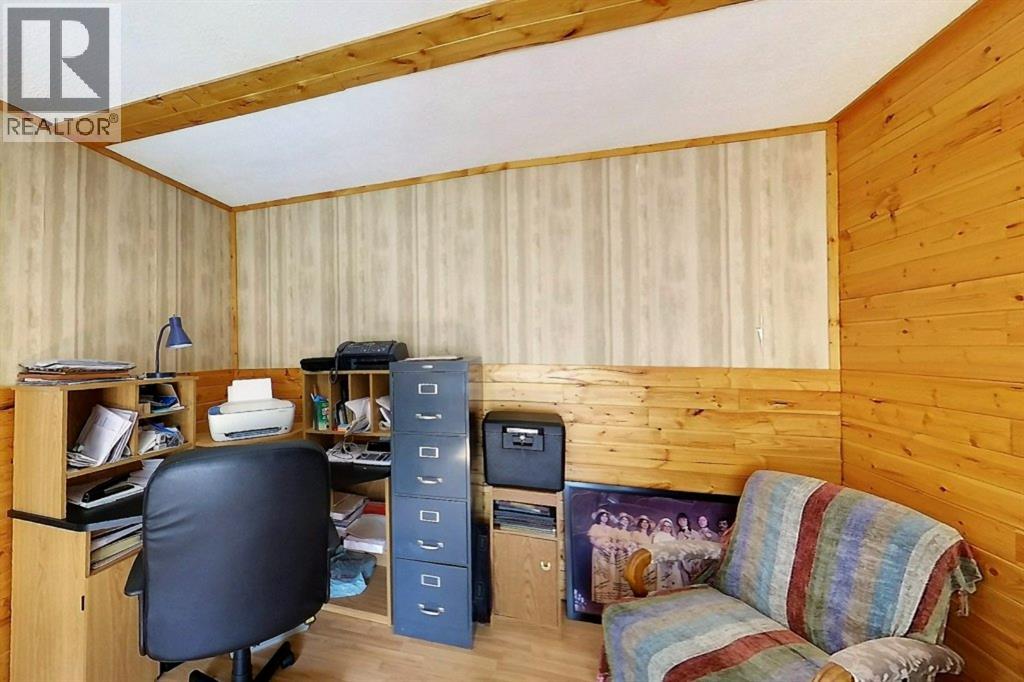 5114 49 Ave, Robb, Alberta  T0E 1X0 - Photo 12 - A2136267