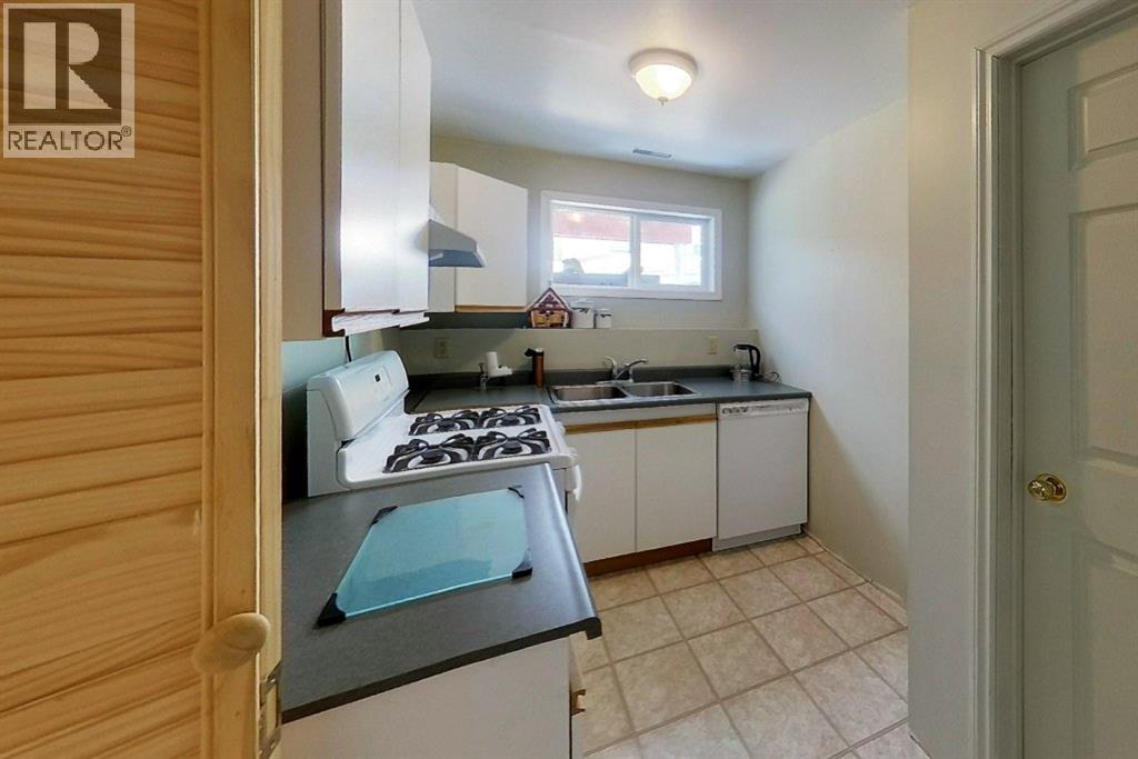 5114 49 Ave, Robb, Alberta  T0E 1X0 - Photo 41 - A2136267