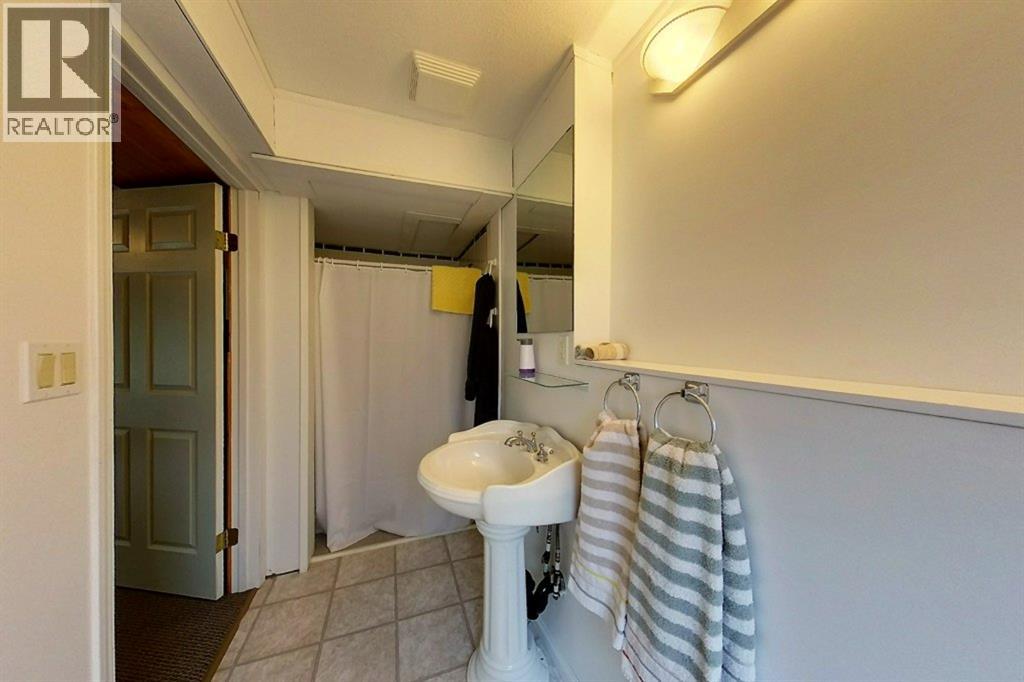 5114 49 Ave, Robb, Alberta  T0E 1X0 - Photo 45 - A2136267