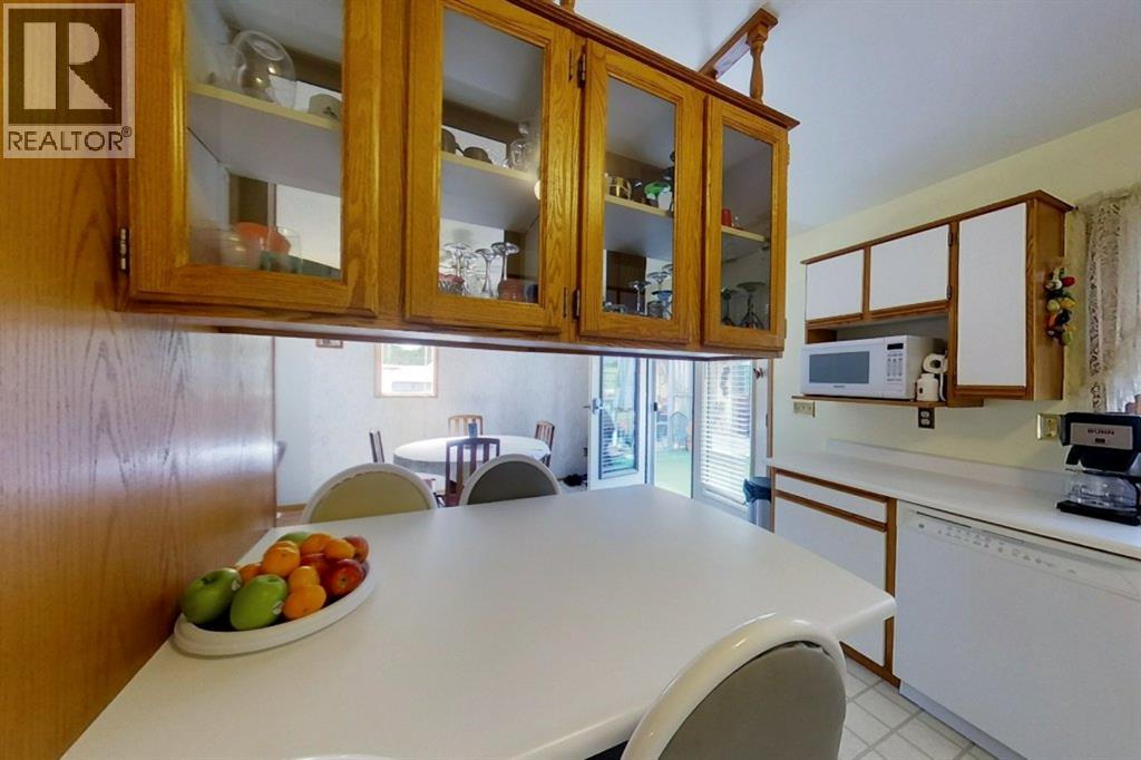 5114 49 Ave, Robb, Alberta  T0E 1X0 - Photo 6 - A2136267