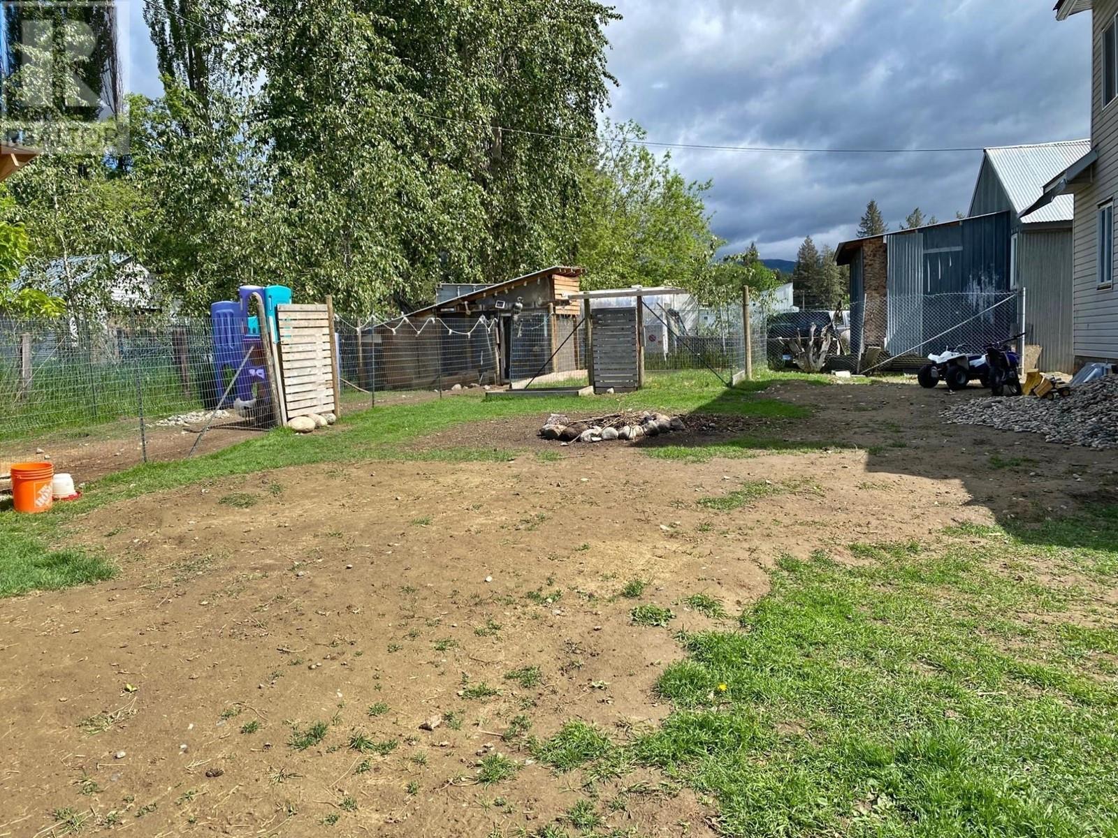 9857-9861 Church Street, Little Fort, British Columbia  V0E 2C0 - Photo 19 - 178603