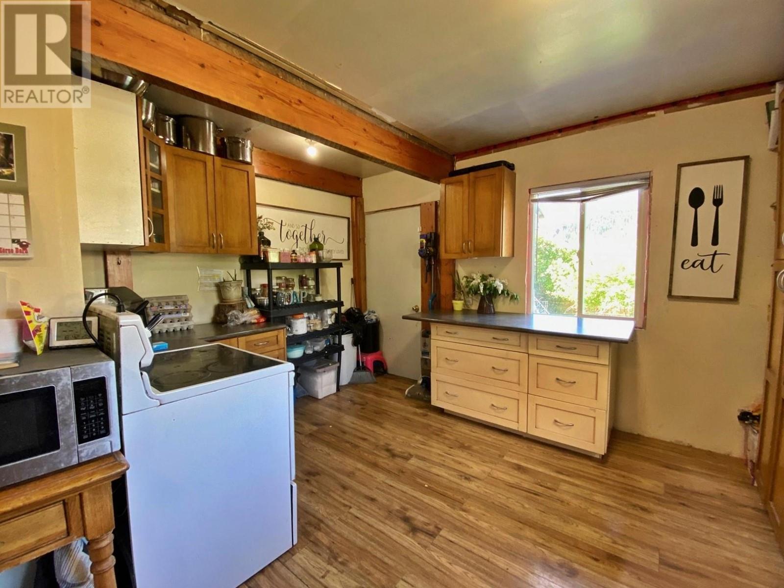 9857-9861 Church Street, Little Fort, British Columbia  V0E 2C0 - Photo 4 - 178603