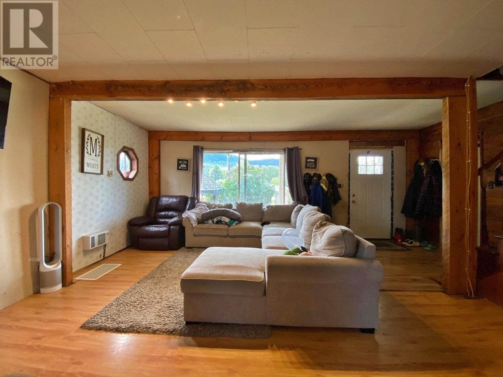 9857-9861 Church Street, Little Fort, British Columbia  V0E 2C0 - Photo 7 - 178603