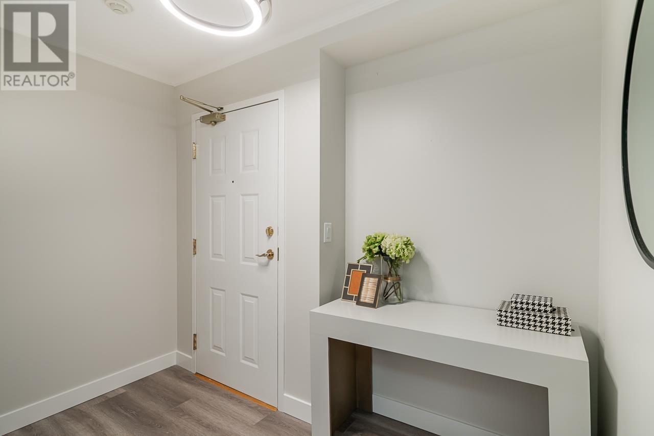 Listing Picture 3 of 19 : 123 7437 MOFFATT ROAD, Richmond / 烈治文 - 魯藝地產 Yvonne Lu Group - MLS Medallion Club Member