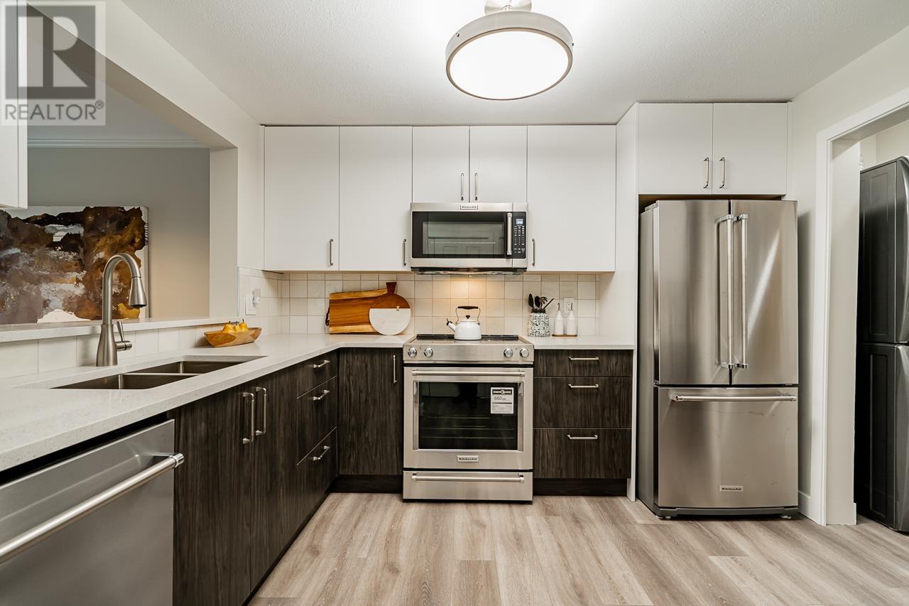 Listing Picture 10 of 19 : 123 7437 MOFFATT ROAD, Richmond / 烈治文 - 魯藝地產 Yvonne Lu Group - MLS Medallion Club Member