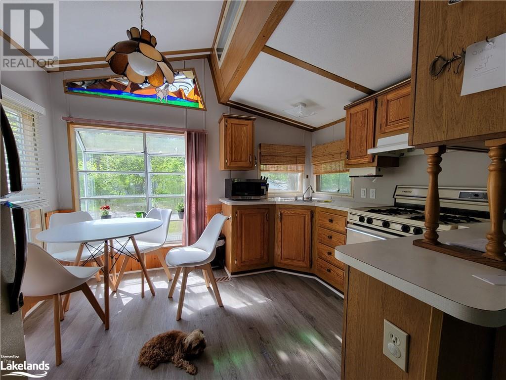 164 Lone Pine Road Unit# 183, Port Severn, Ontario  L0K 1S0 - Photo 4 - 40591595