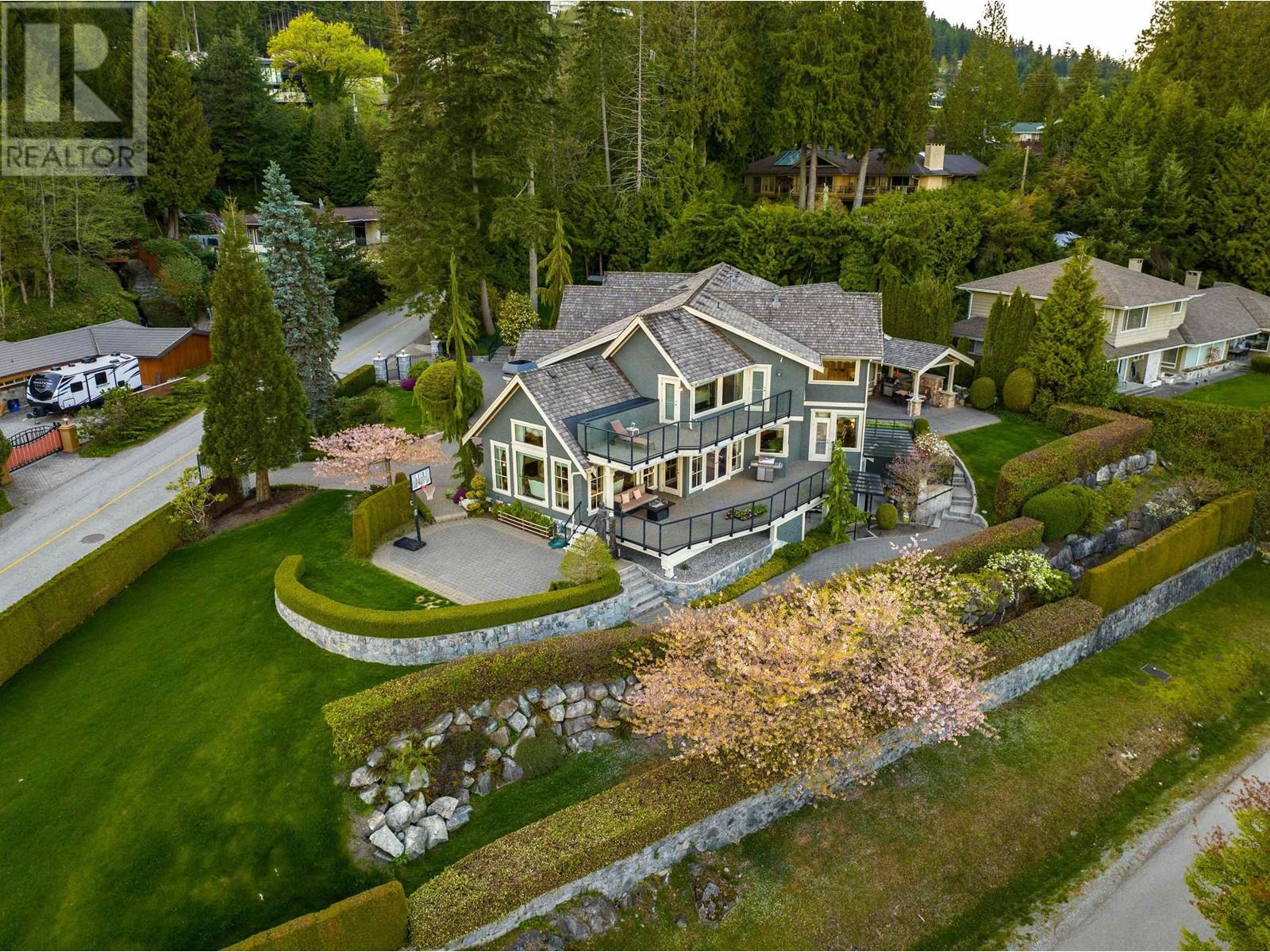620 St. Andrews Road, West Vancouver, British Columbia  V7S 1V4 - Photo 2 - R2888690